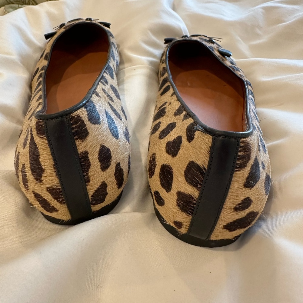 Marc Jacobs Animal Print Flats - Picture 3 of 3